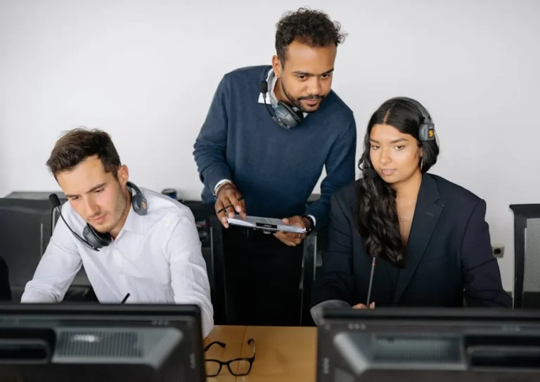 What IT learners and service-management professionals Can Learn From techsslaash.com