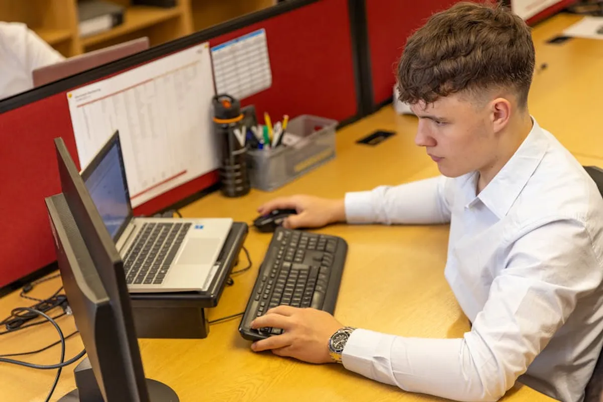 What IT learners and service-management professionals Should Know About mollygram.com